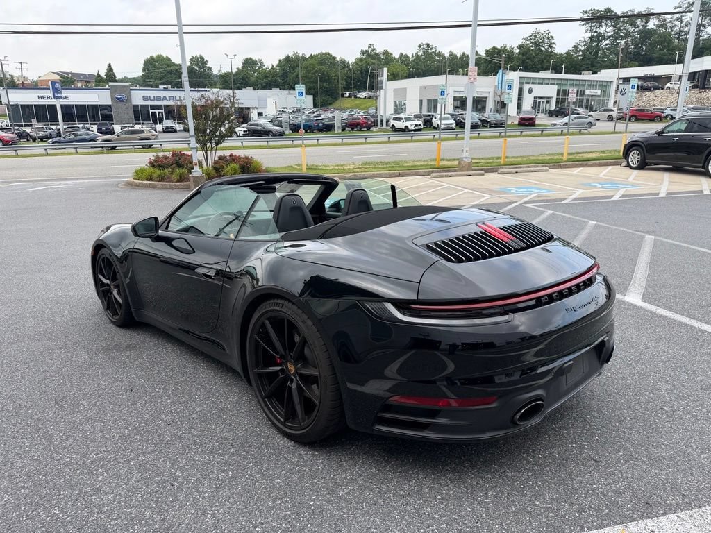 Used 2022 Porsche 911 Carrera 4S AWD/4WD image 3