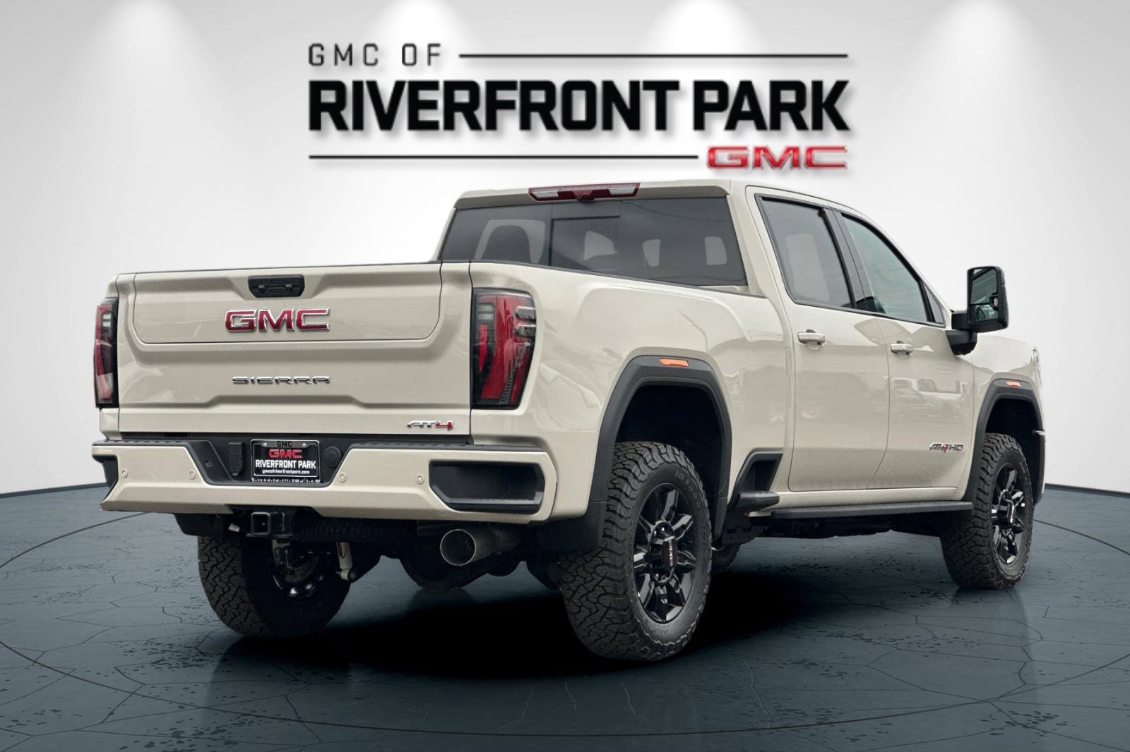 New 2026 GMC Sierra 2500 AT4 w/ AT4 Premium Plus Package image 3