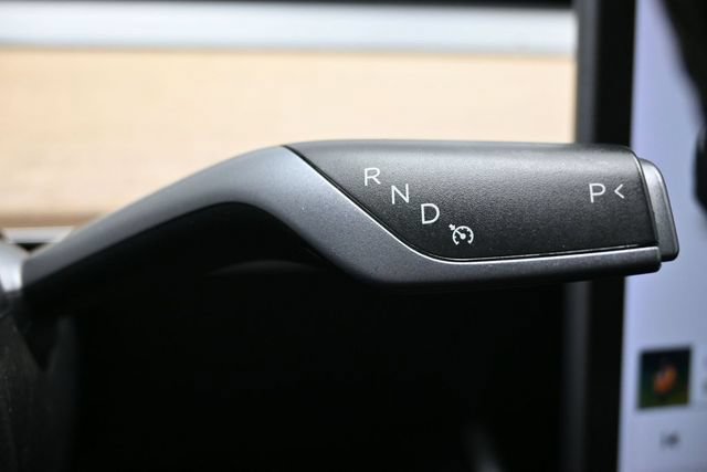 Used 2020 Tesla Model Y Long Range AWD/4WD image 17