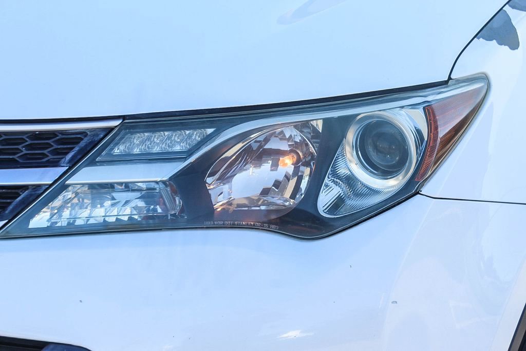 Used 2013 Toyota RAV4 XLE w/ Preferred Accessory Pkg image 8