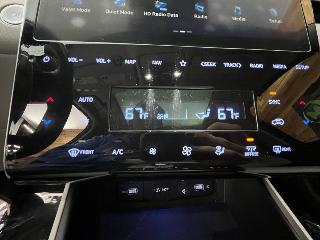 Certified 2022 Hyundai Tucson Limited AWD/4WD image 23