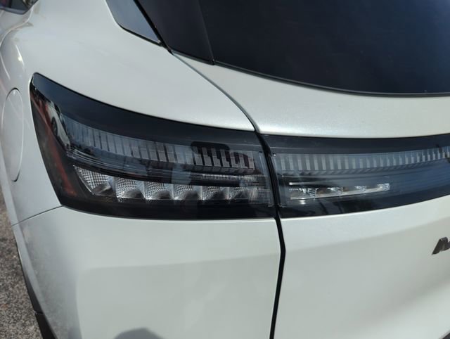 Certified 2025 Nissan Murano SV image 18