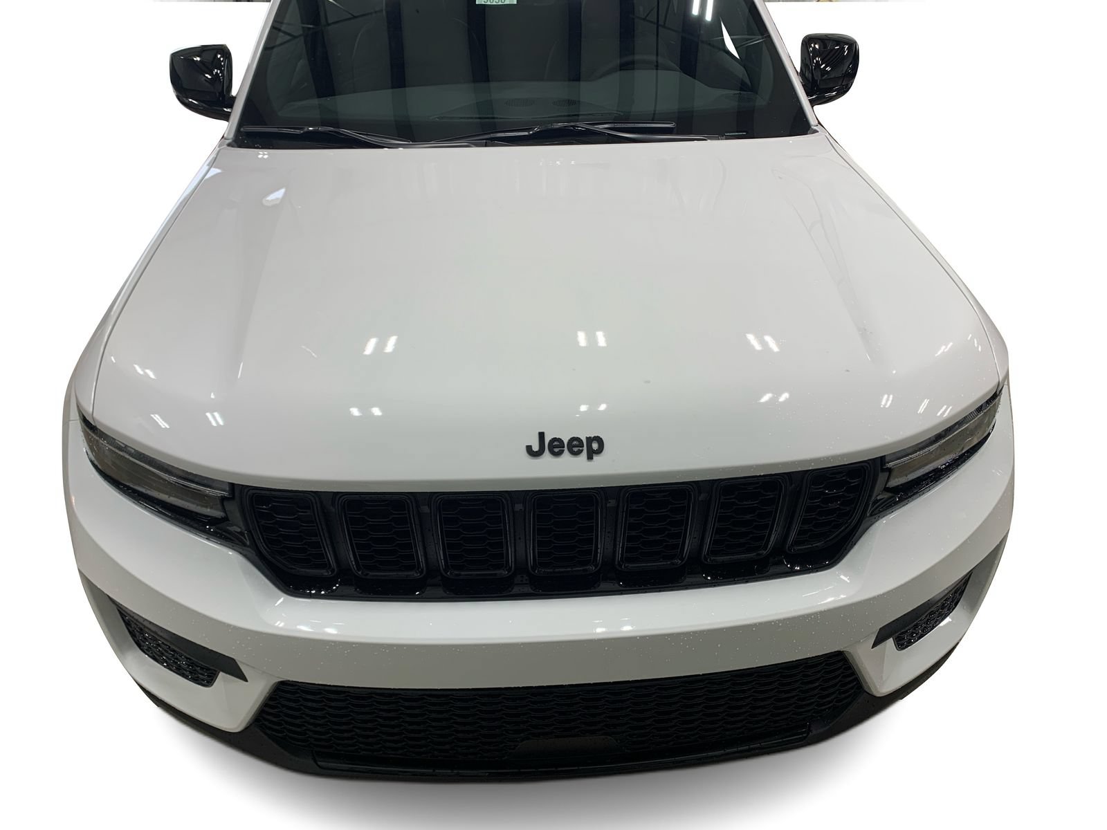 Used 2025 Jeep Grand Cherokee Altitude AWD/4WD image 22