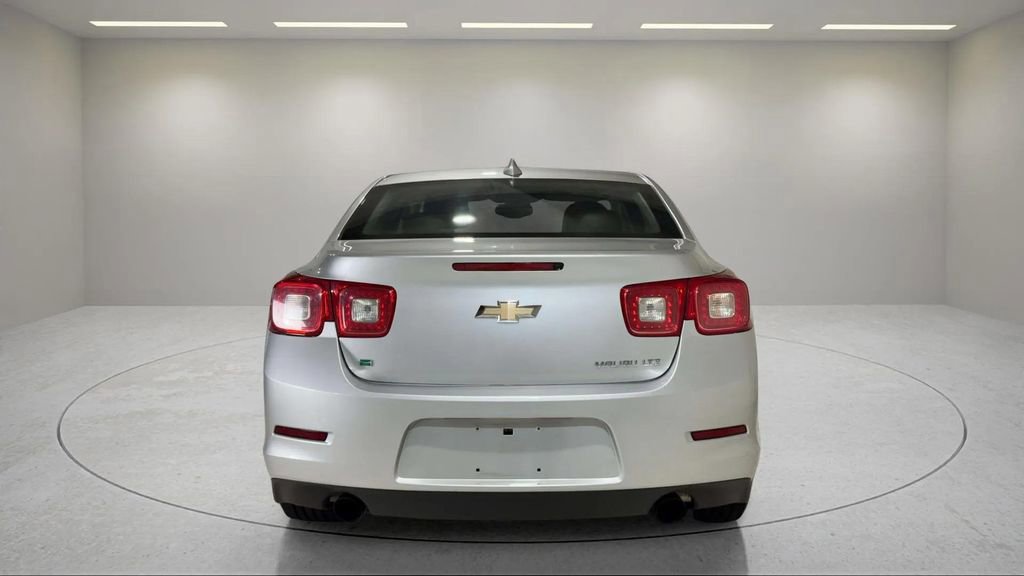 Used 2015 Chevrolet Malibu LTZ FWD image 4
