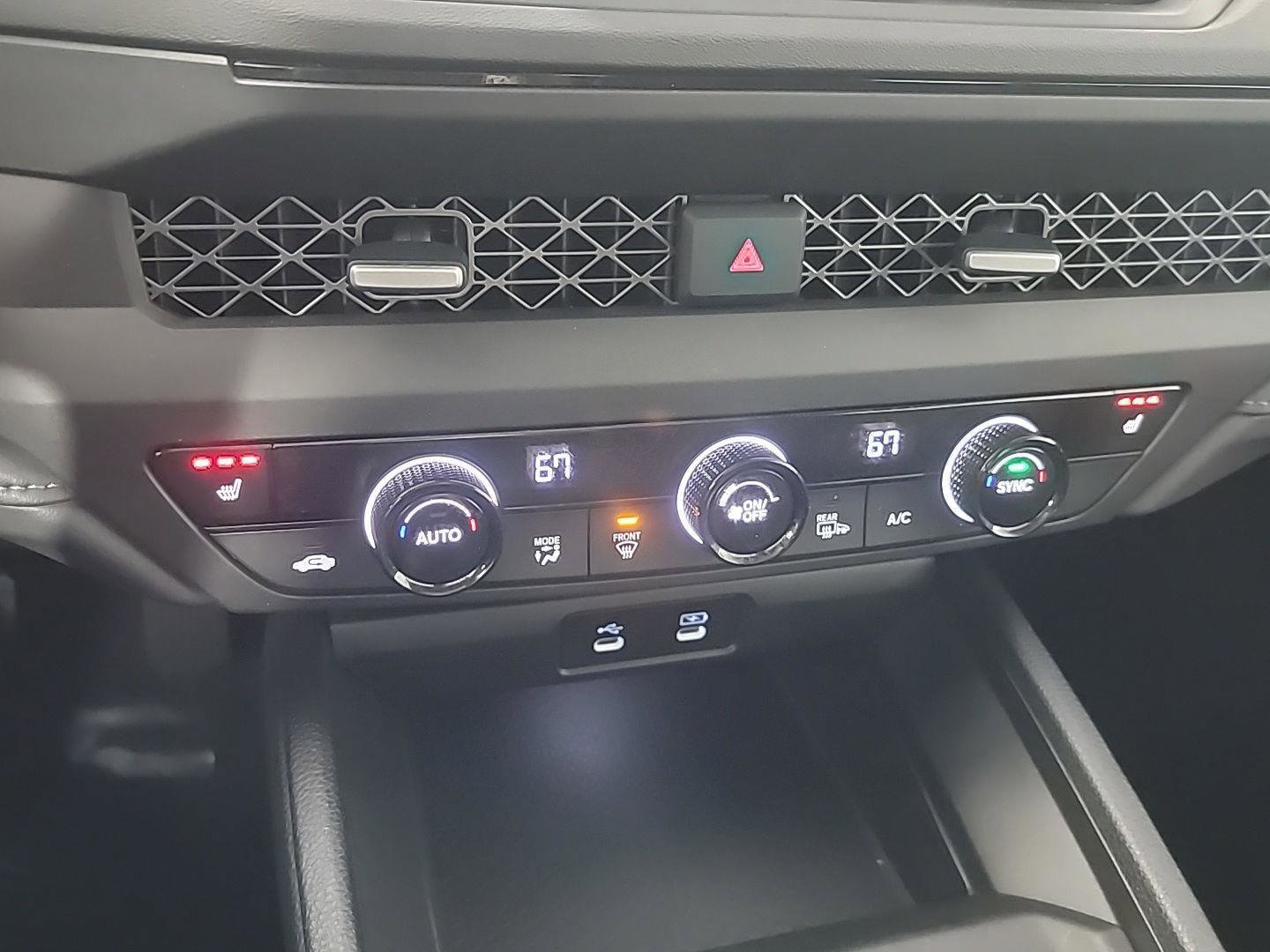 Certified 2025 Honda Accord SE image 31