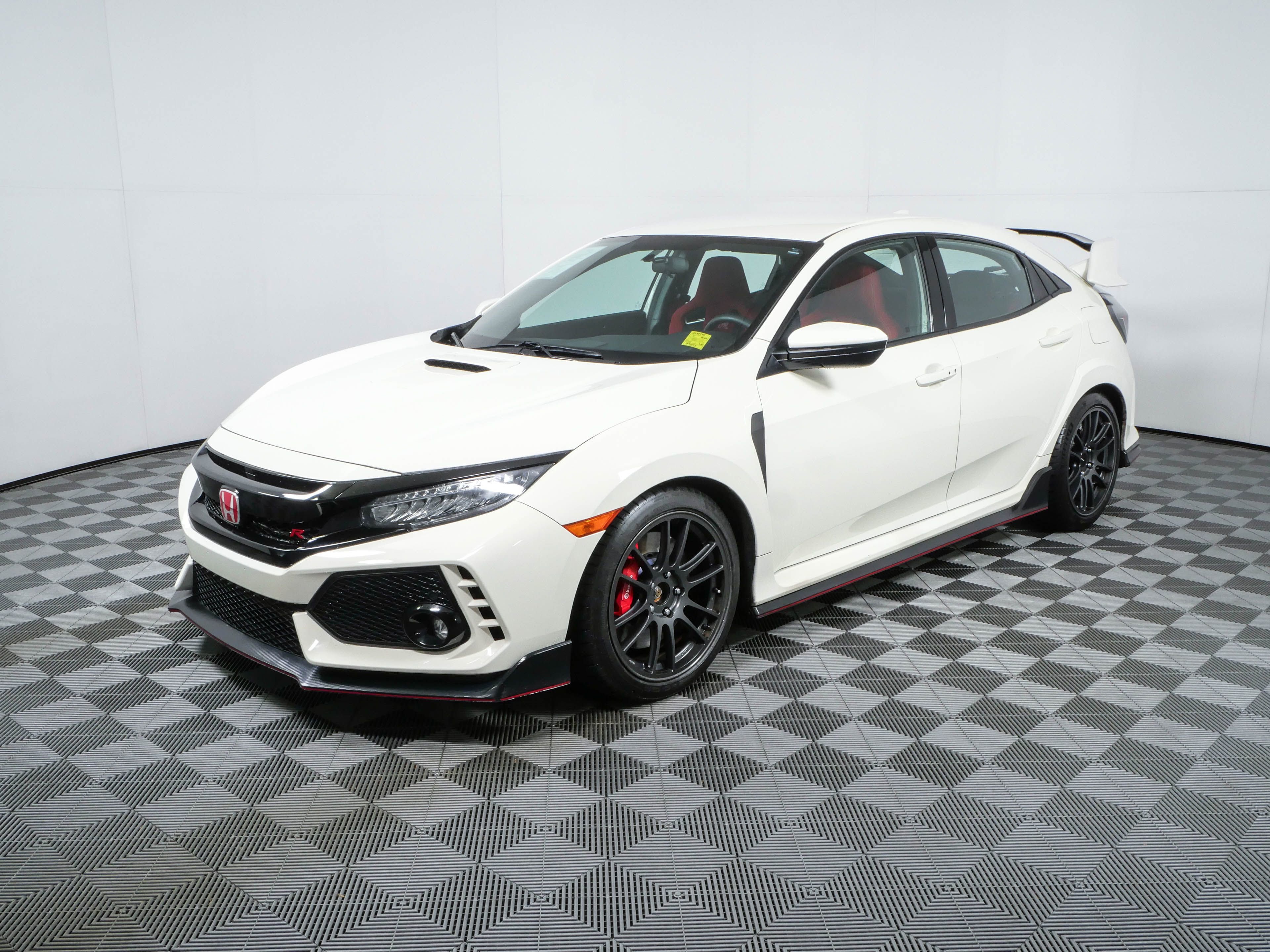 Used 2017 Honda Civic Type R image 23