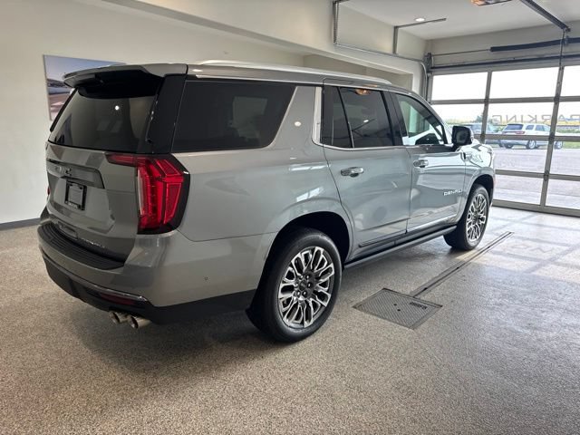 Used 2023 GMC Yukon Denali Ultimate AWD/4WD image 2