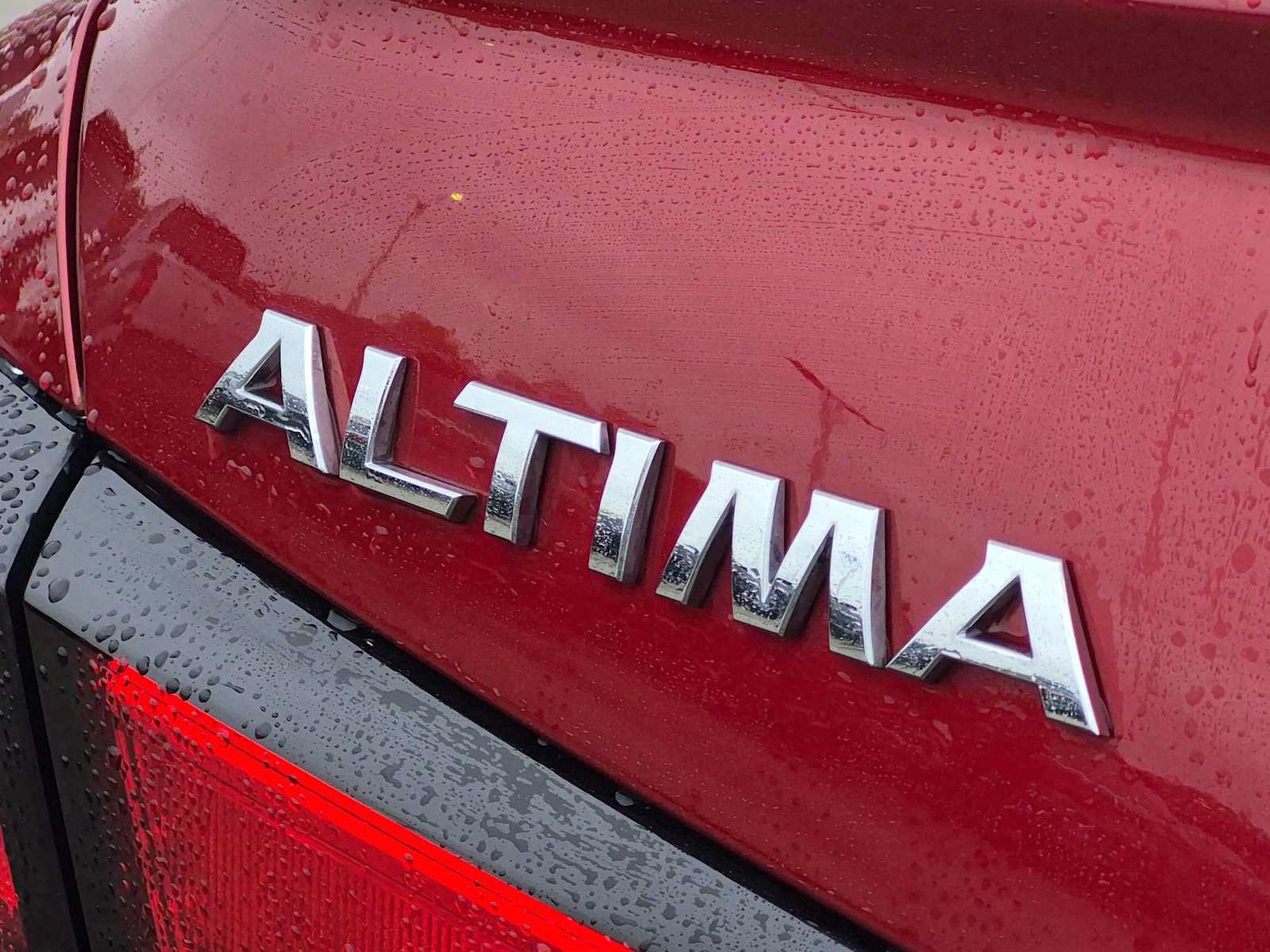 Used 2019 Nissan Altima 2.5 SR FWD image 12