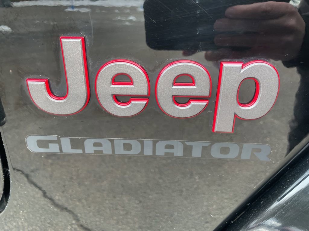 Used 2022 Jeep Gladiator Rubicon w/ Cold Weather Group image 7
