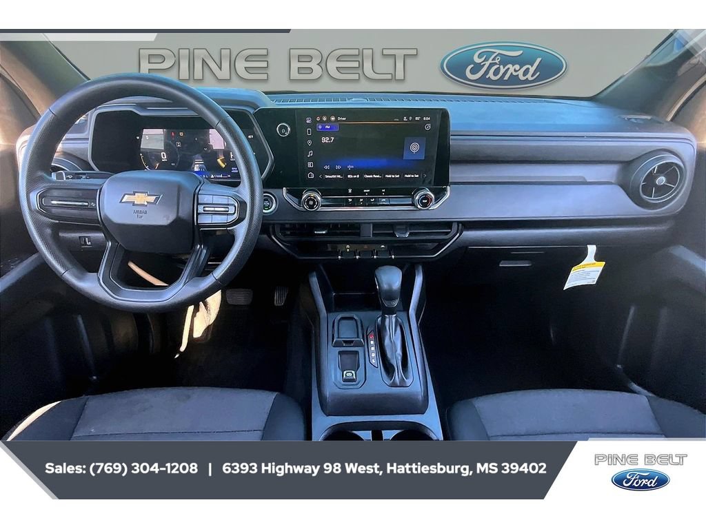 Used 2024 Chevrolet Colorado W/T RWD image 14