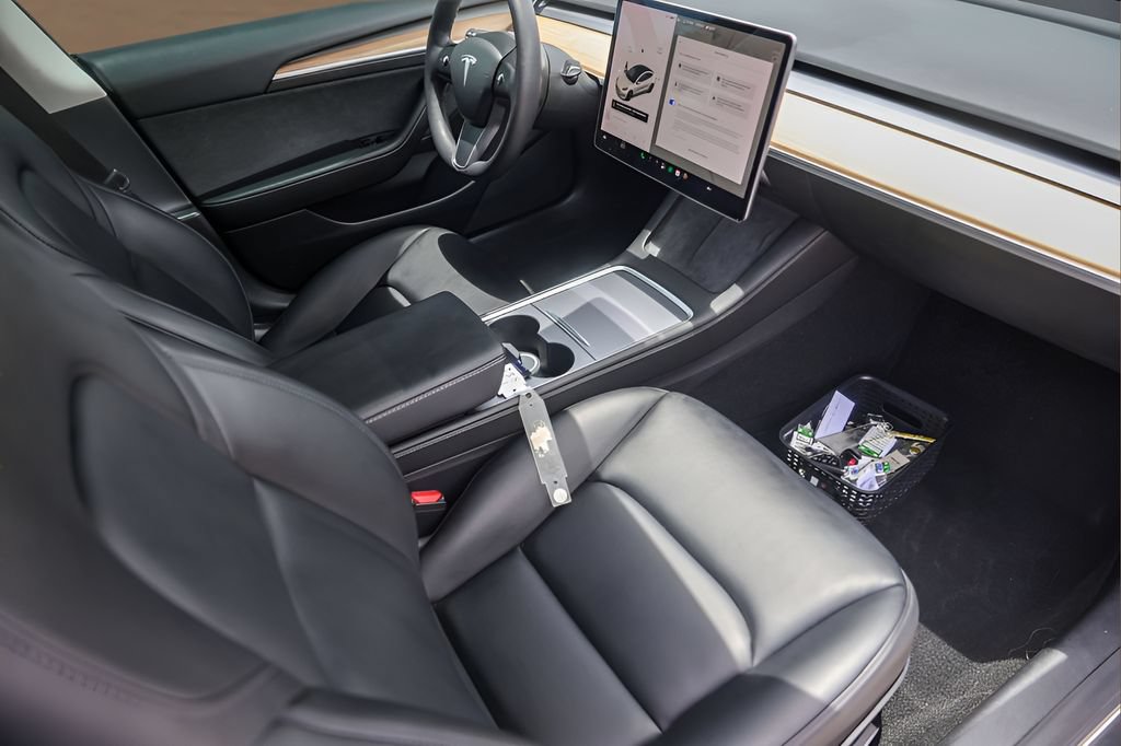 Used 2021 Tesla Model 3 Standard Range Plus RWD image 27