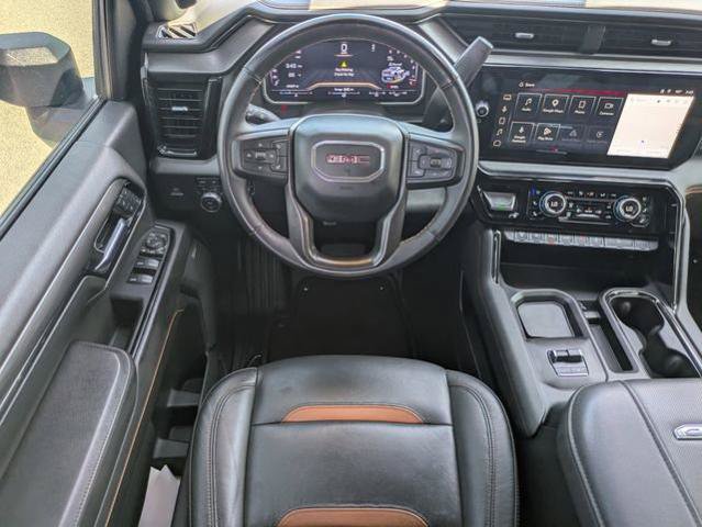 Used 2024 GMC Sierra 2500 AT4 w/ Technology Package AWD/4WD image 18