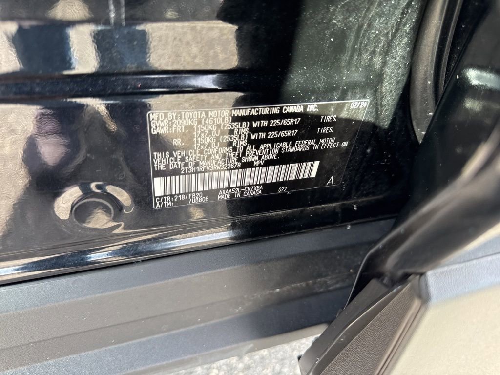 Used 2024 Toyota RAV4 LE image 32