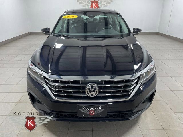 Used 2020 Volkswagen Passat 2.0T R-Line FWD image 2