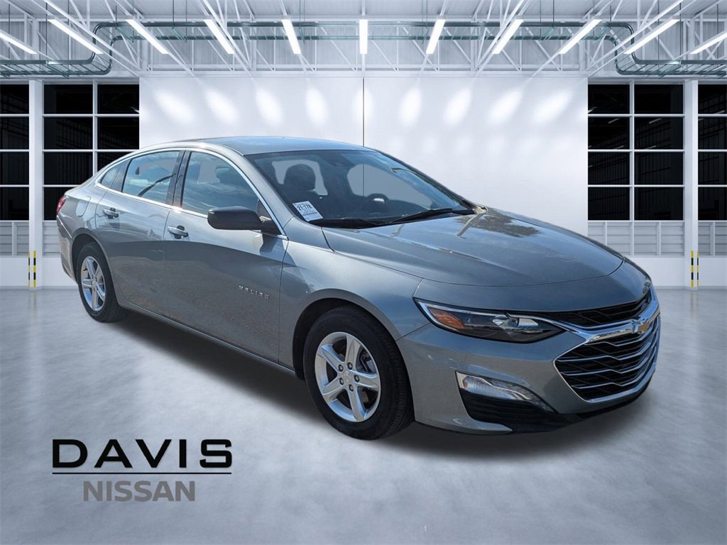 Used 2024 Chevrolet Malibu LT image 1