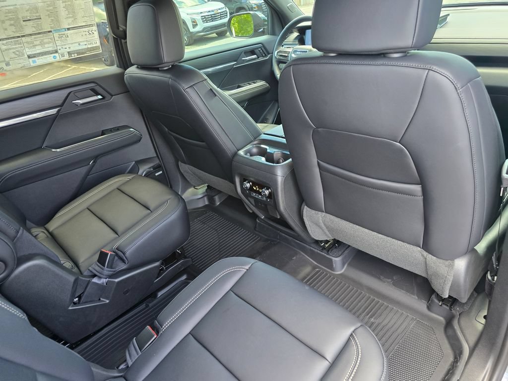 New 2026 GMC Acadia Elevation w/ Black Edition FWD image 29
