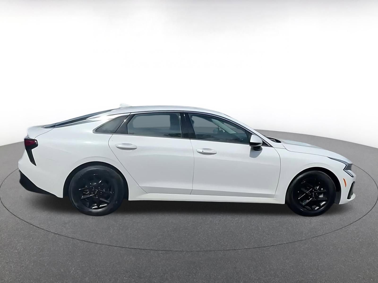 Used 2025 Kia K5 LXS image 11