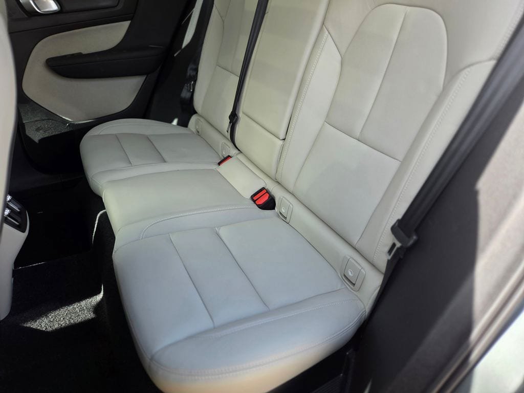 Used 2026 Volvo XC40 B5 Plus w/ Protection Package Premier AWD/4WD image 15