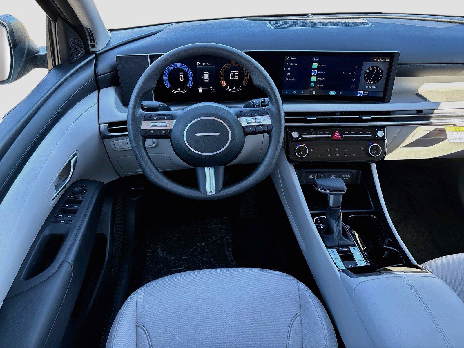 New 2026 Hyundai Tucson SEL AWD/4WD image 2