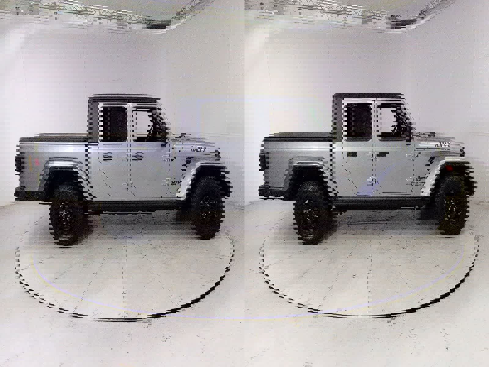 Used 2021 Jeep Gladiator Sport image 7