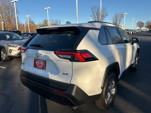 Used 2024 Toyota RAV4 XLE image 5