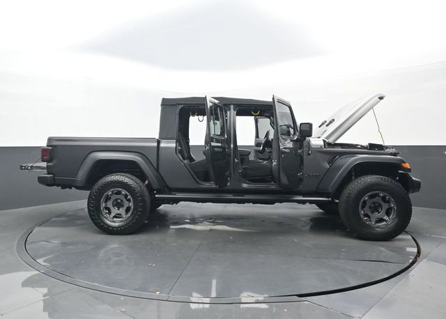 Used 2021 Jeep Gladiator Sport image 32
