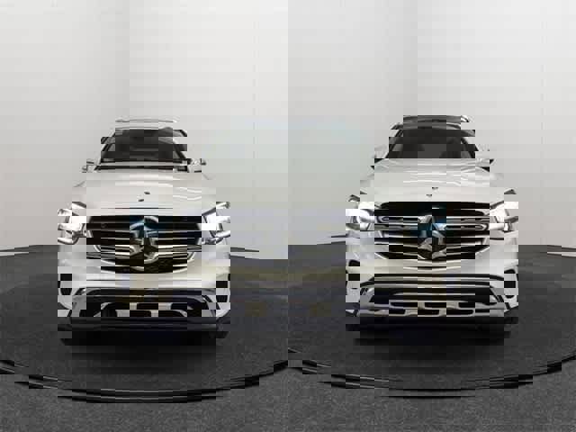 Used 2022 Mercedes-Benz GLC 300 4MATIC image 2