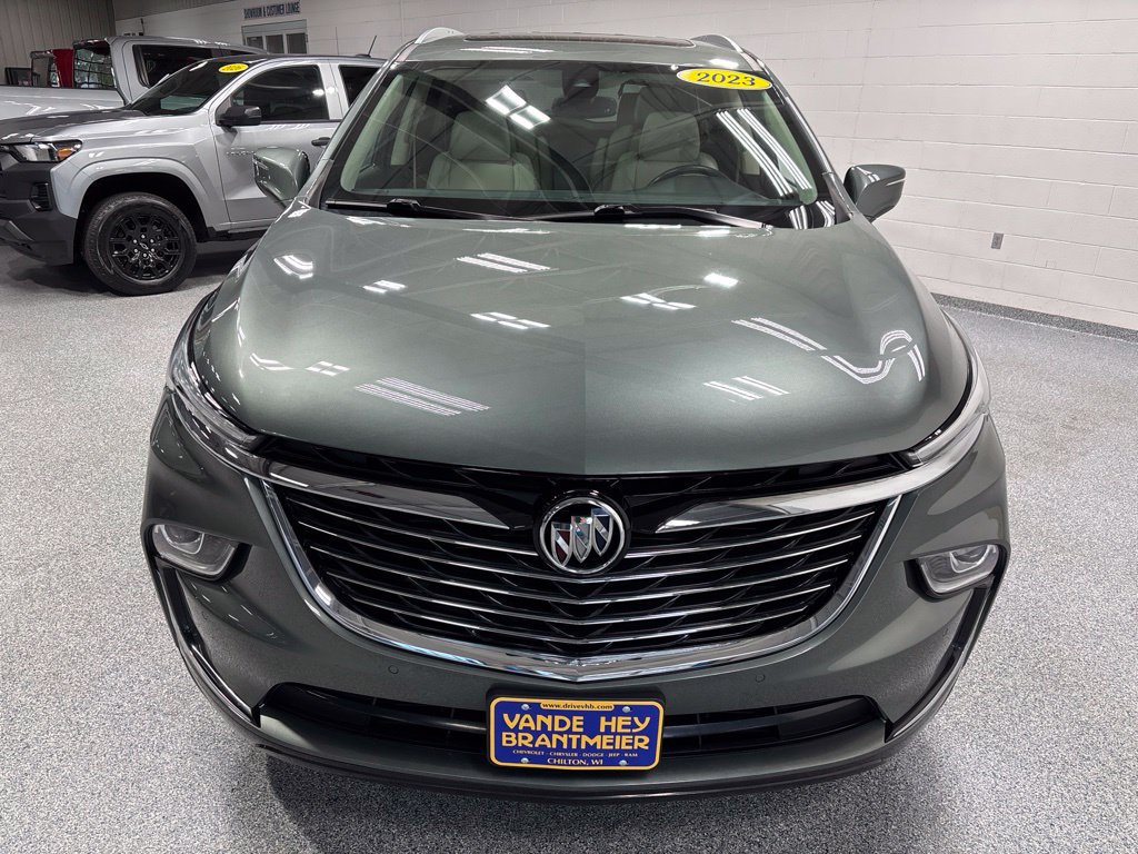 Used 2023 Buick Enclave Essence w/ Experience Buick Package AWD/4WD image 2