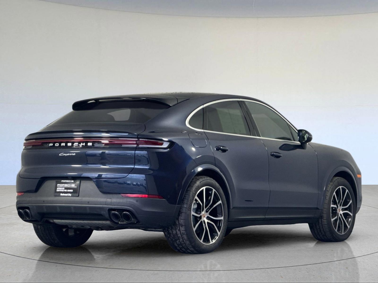 Certified 2025 Porsche Cayenne Coupe AWD/4WD image 8