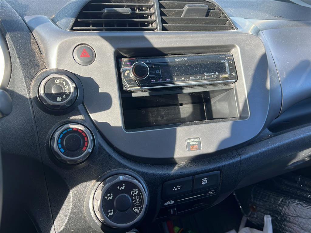 Used 2010 Honda Fit Sport image 11