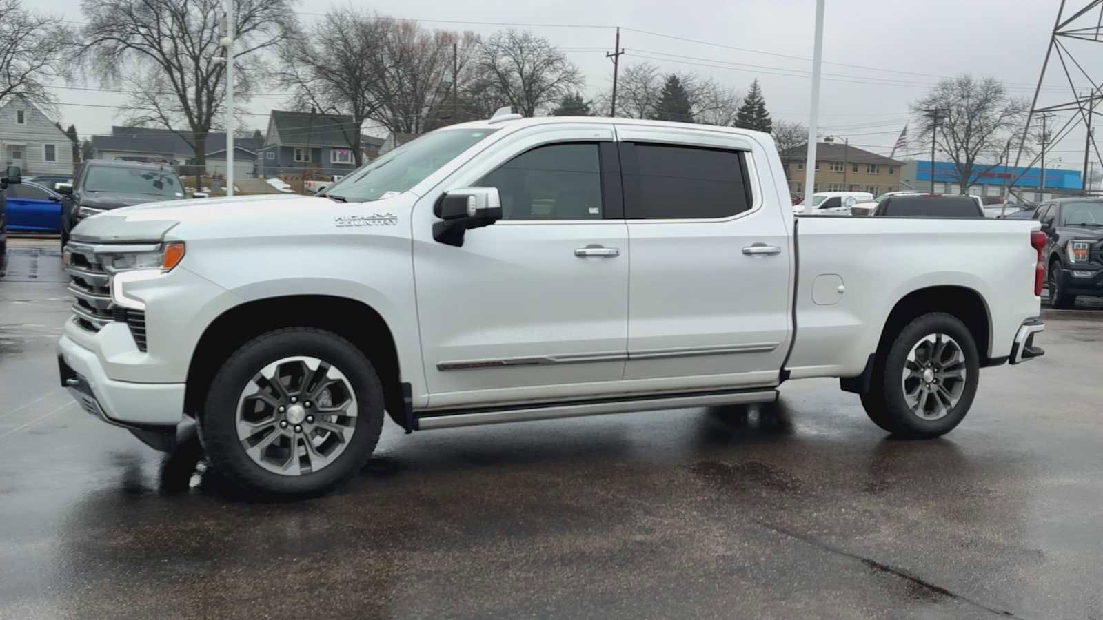 Certified 2022 Chevrolet Silverado 1500 High Country w/ Z71 Off-Road Package image 6