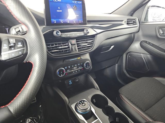 Used 2023 Ford Escape ST-Line image 32