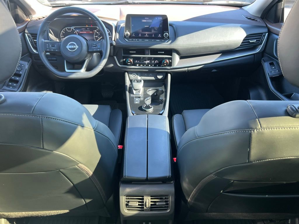 Used 2023 Nissan Rogue SV w/ SV Premium B Package image 26