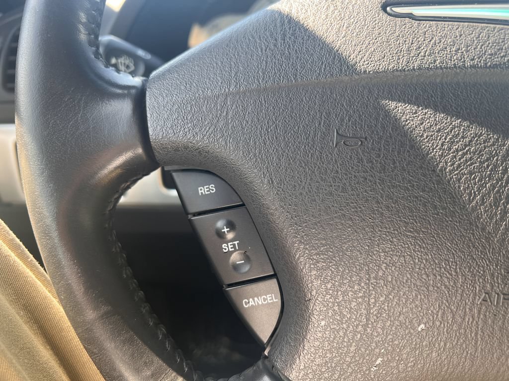 Used 2002 Ford Thunderbird RWD image 16