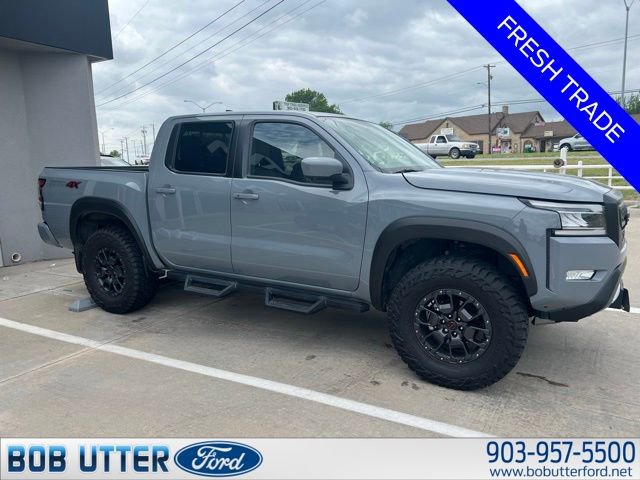 Used 2022 Nissan Frontier PRO-4X w/ Pro-4X Premium Package image 3