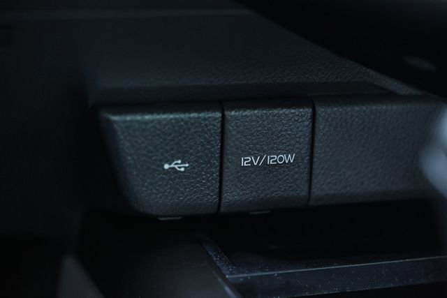 Used 2021 Toyota Camry XSE w/ Navigation Package image 39