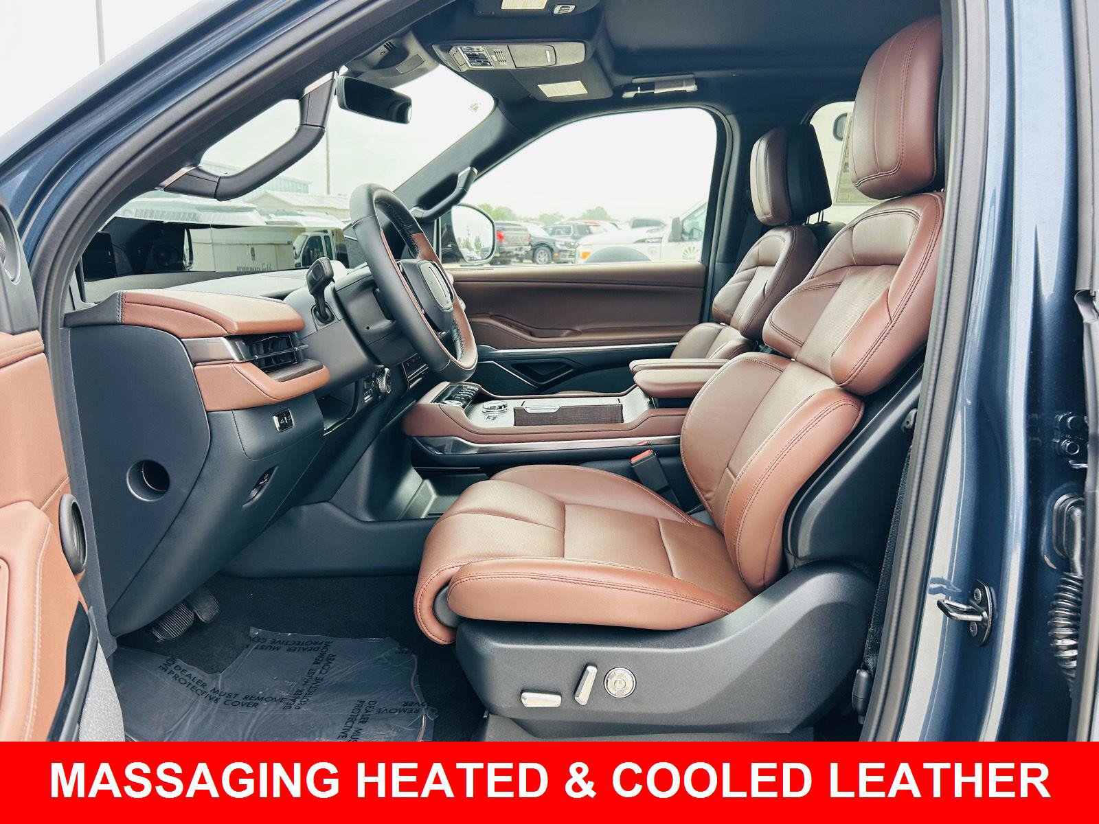New 2027 Lincoln Navigator Reserve AWD/4WD image 3