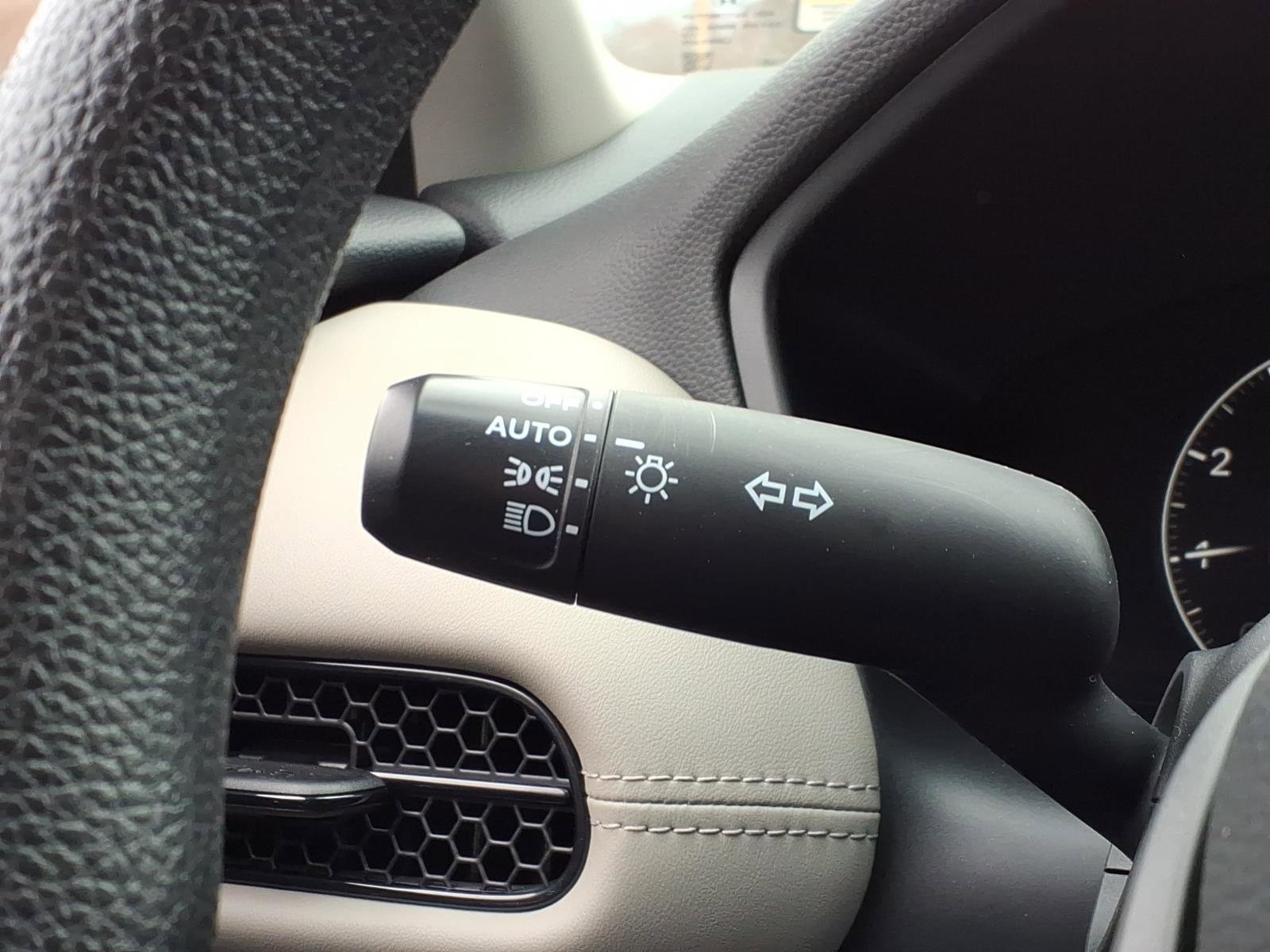 Certified 2023 Honda HR-V LX image 28