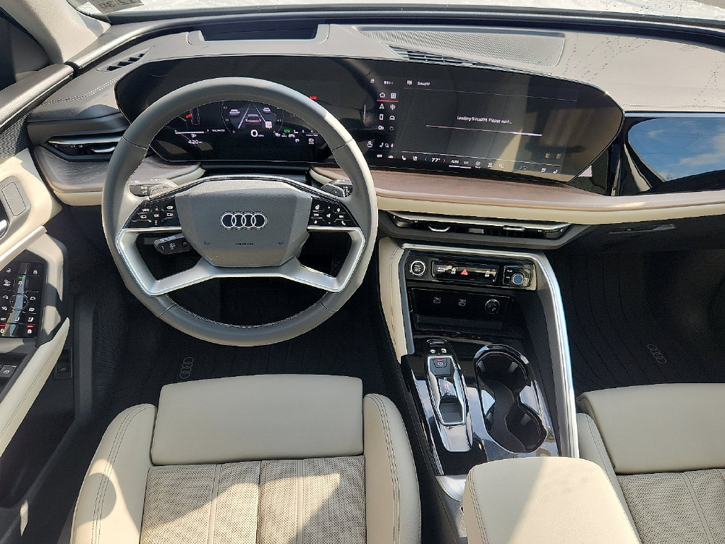 Certified 2025 Audi Q5 Premium w/ Premium Plus AWD/4WD image 7