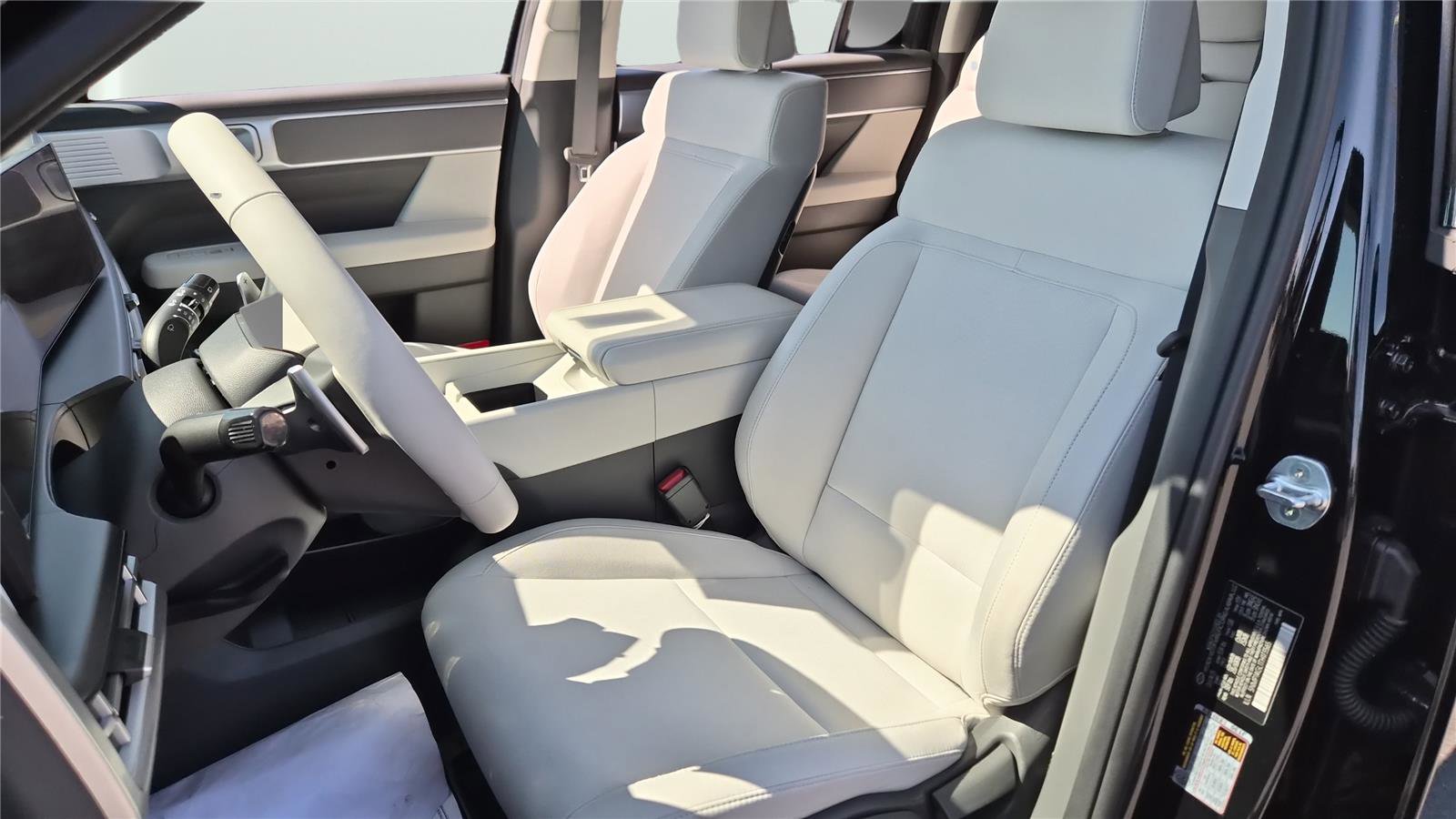 Certified 2026 Hyundai Santa Fe SE w/ Tow & Go Package image 12