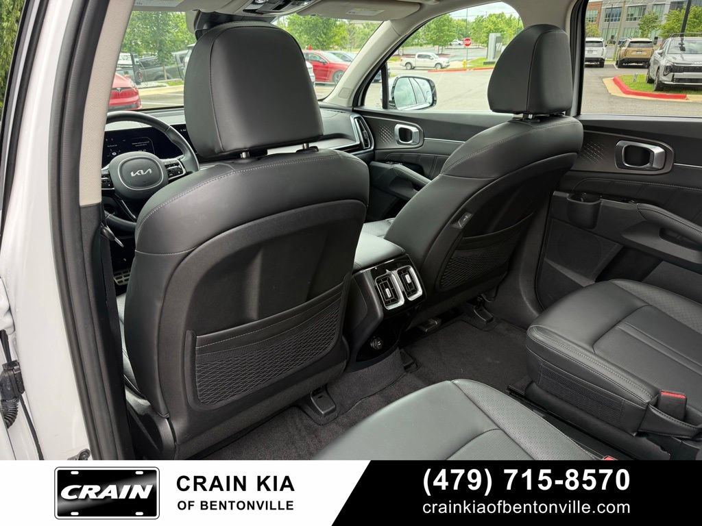 Certified 2025 Kia Sorento SX FWD image 28