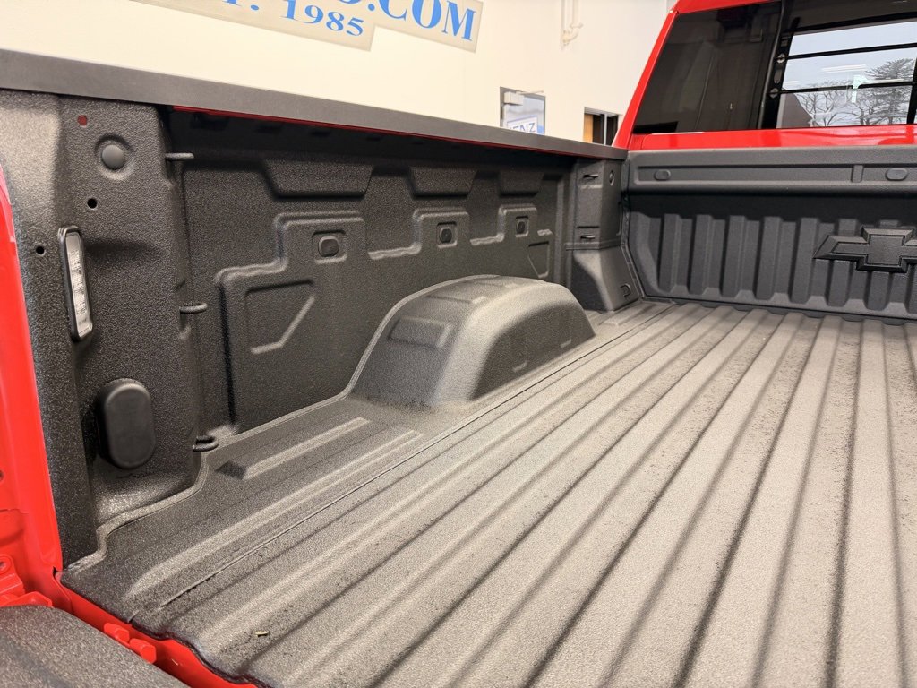 Used 2025 Chevrolet Silverado 2500 LT image 10