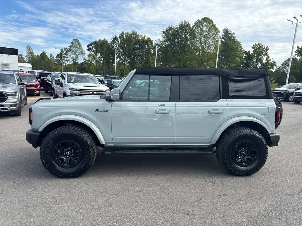 Used 2023 Ford Bronco Outer Banks image 2