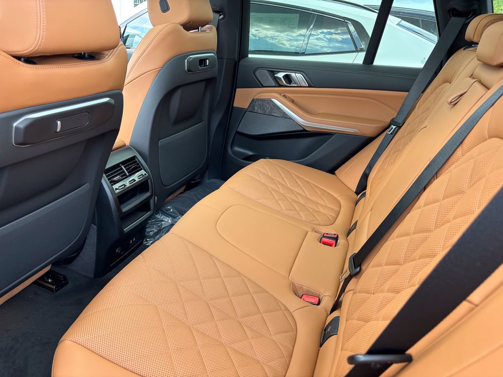 New 2026 BMW X5 xDrive40i w/ M Sport Package AWD/4WD image 30