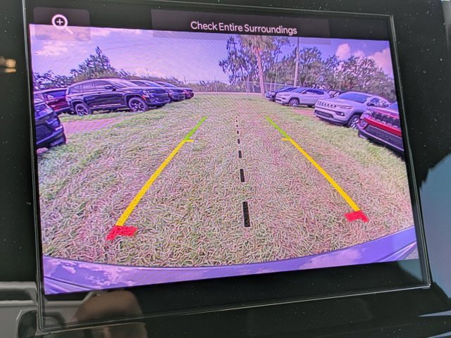 New 2025 Jeep Grand Cherokee Altitude image 18