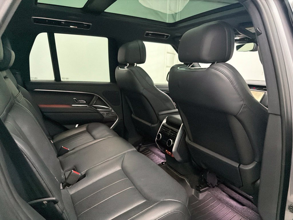 Used 2023 Land Rover Range Rover SE AWD/4WD image 28
