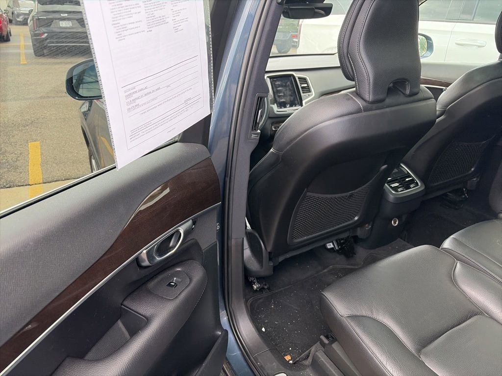 Used 2019 Volvo XC90 T6 Momentum w/ Advanced Package AWD/4WD image 12