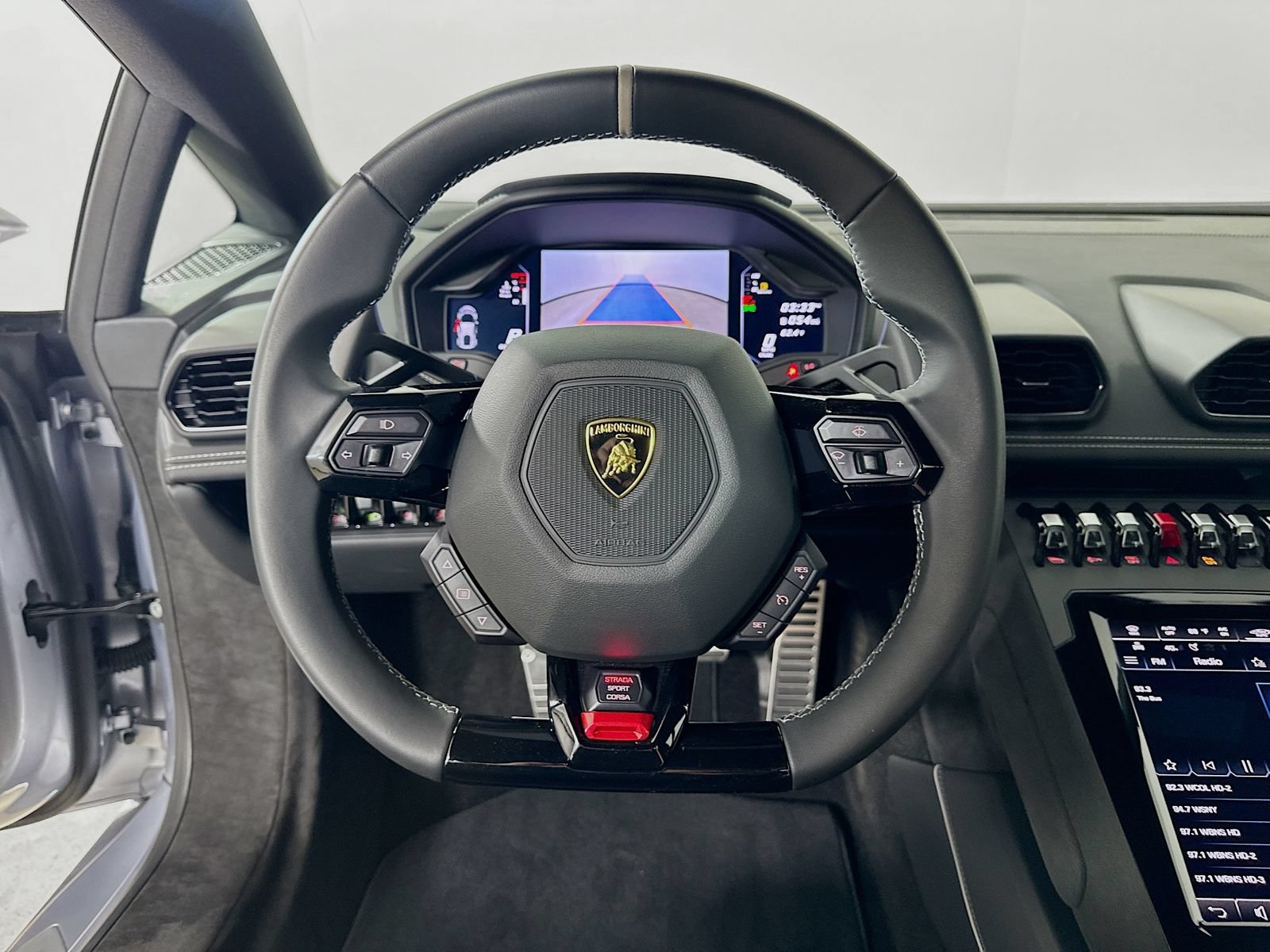 Used 2024 Lamborghini Huracan Tecnica RWD image 15