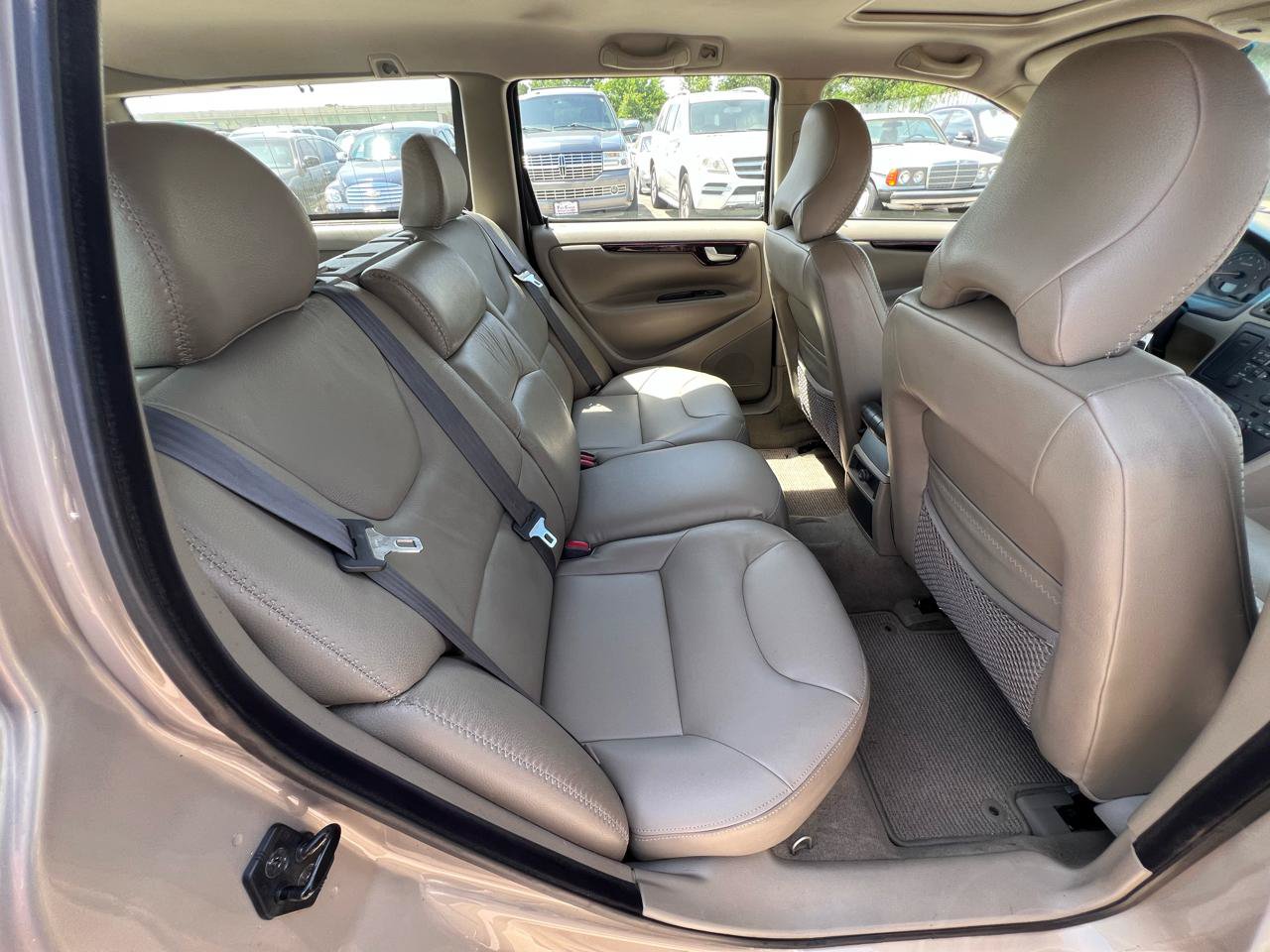 Used 2002 Volvo V70 Cross Country AWD/4WD image 34