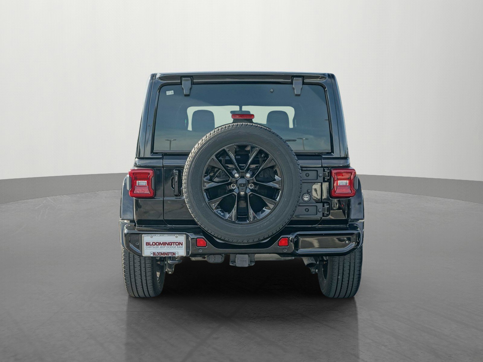 Used 2022 Jeep Wrangler Unlimited Sahara image 6